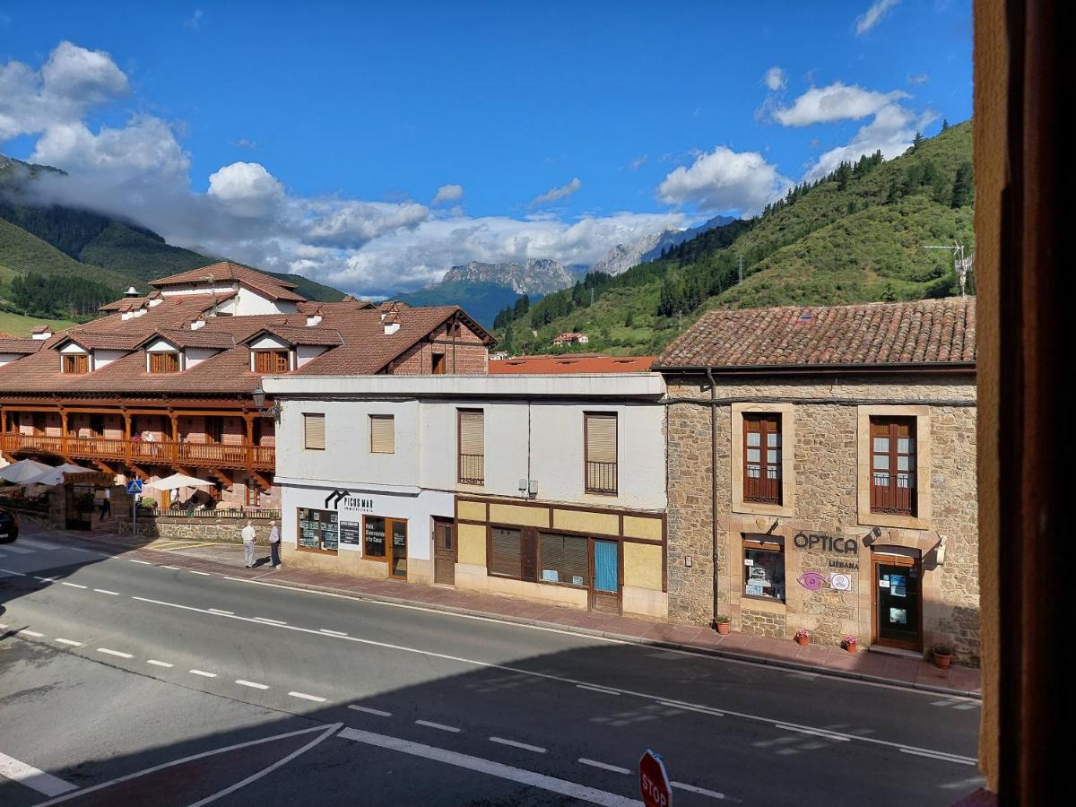Hosteria Picos De Europa Potes Exterior photo