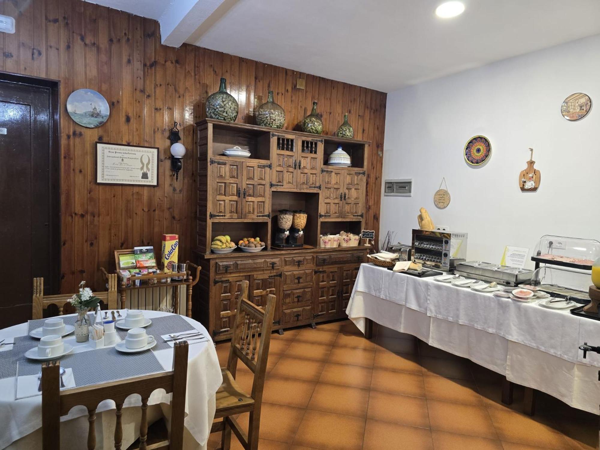 Hosteria Picos De Europa Potes Exterior photo